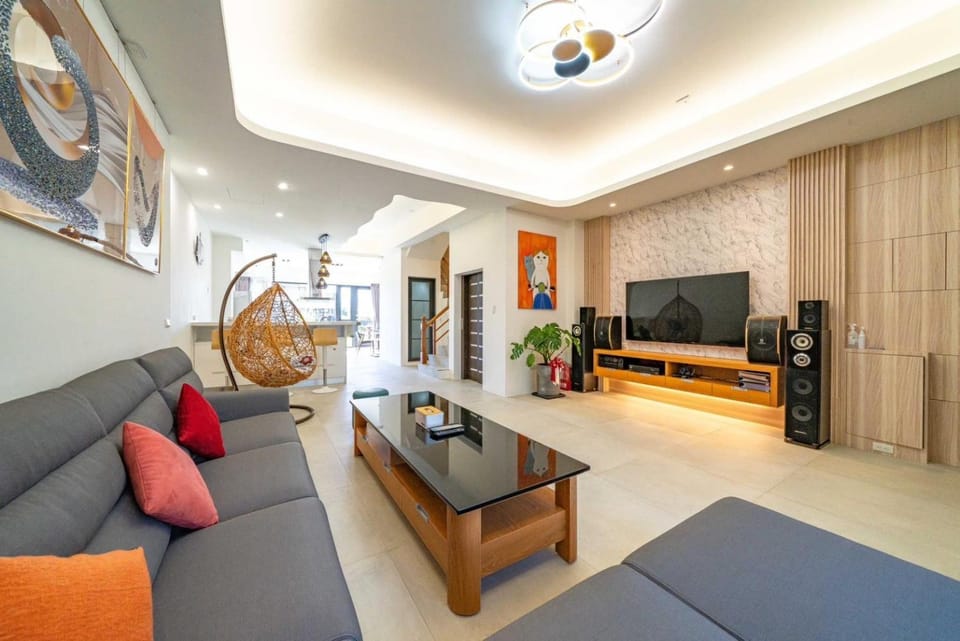 Living room, Seating area