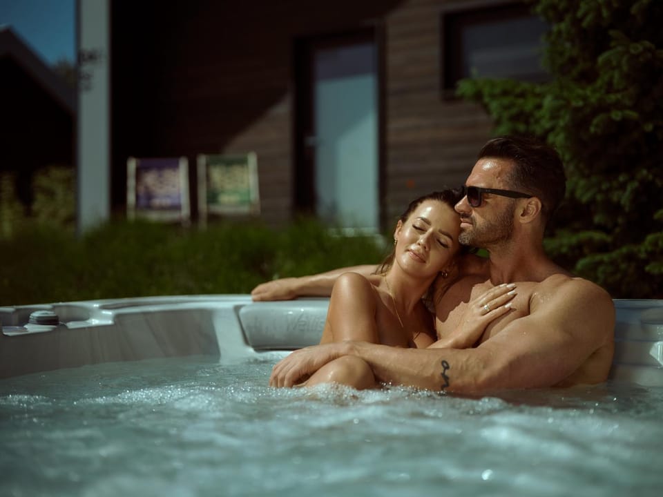 Natural landscape, Hot Tub, Swimming pool