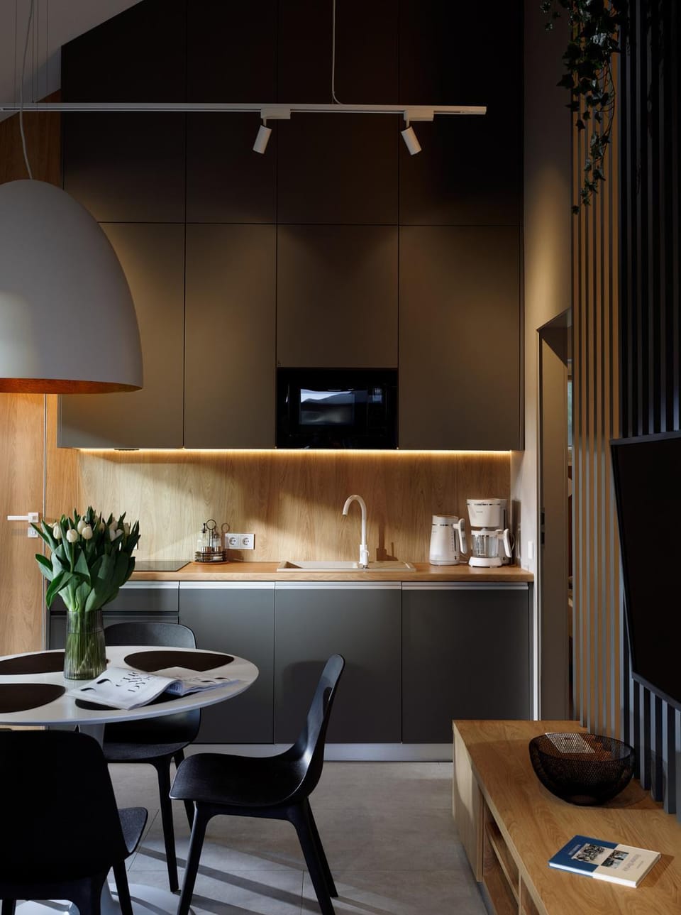 Kitchen or kitchenette, Living room, Seating area, Dining area, kitchen