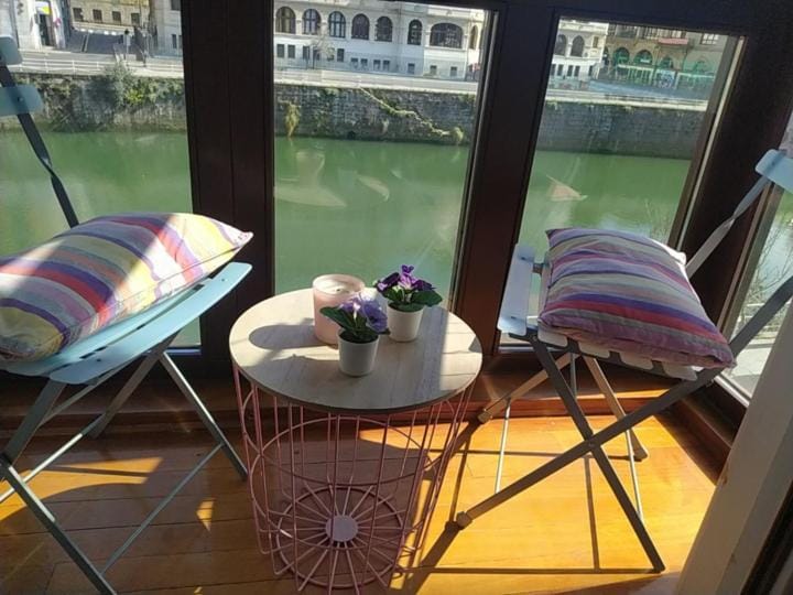 Nuestro refugio - Casco Viejo con wifi y parking gratuito- Apartment in Bilbao