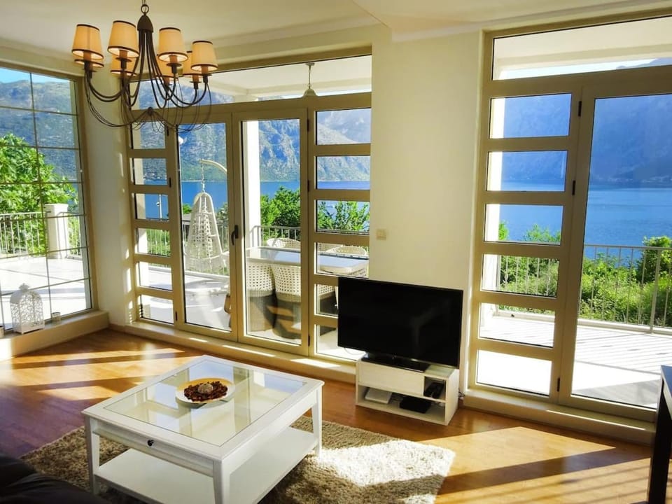 Blue Bay 2 bedroom apartment Apartment in Kotor Municipality