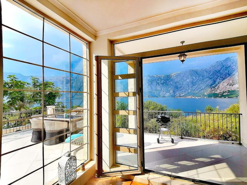 Blue Bay 2 bedroom apartment Apartment in Kotor Municipality
