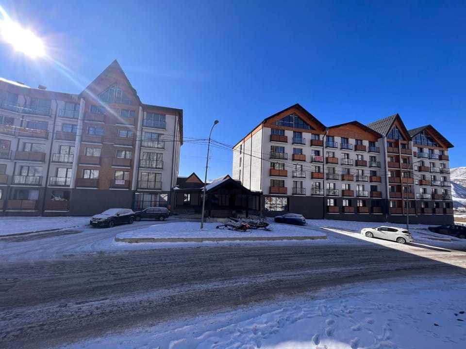 Property building, Day, Winter, Parking