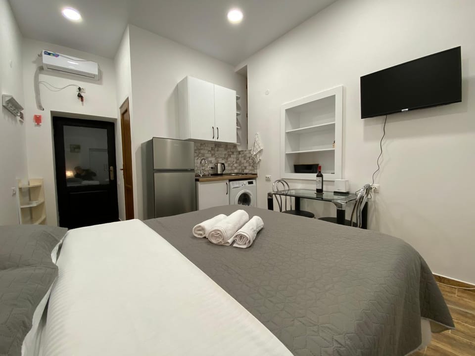 Living room, Bedroom