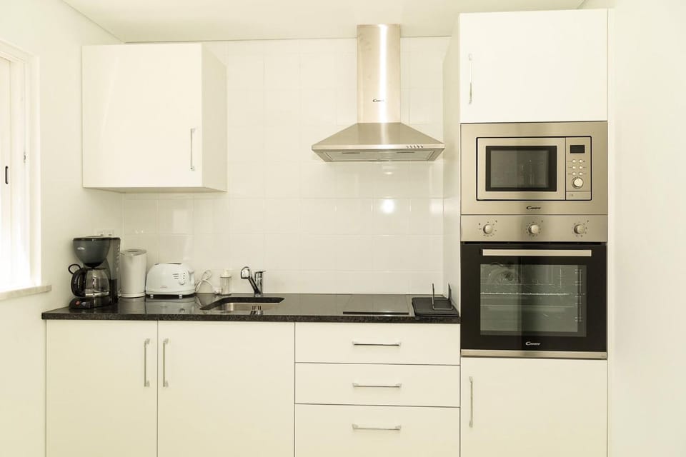Coffee/tea facilities, Kitchen or kitchenette, minibar, pet friendly, stove, toaster