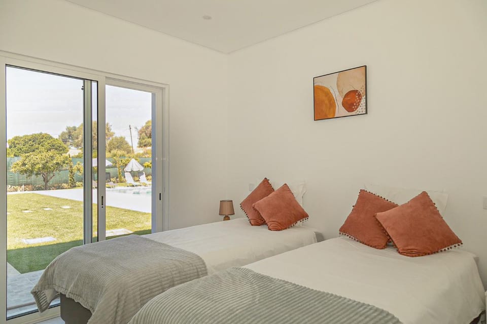 Bed, Photo of the whole room, Bedroom, Pool view