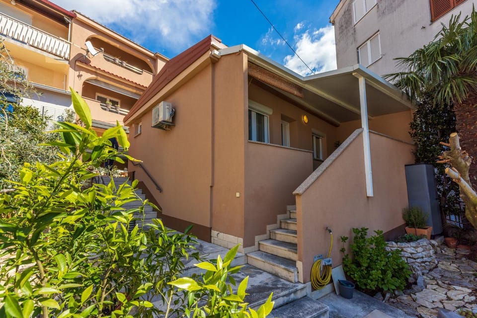 Property building, Garden