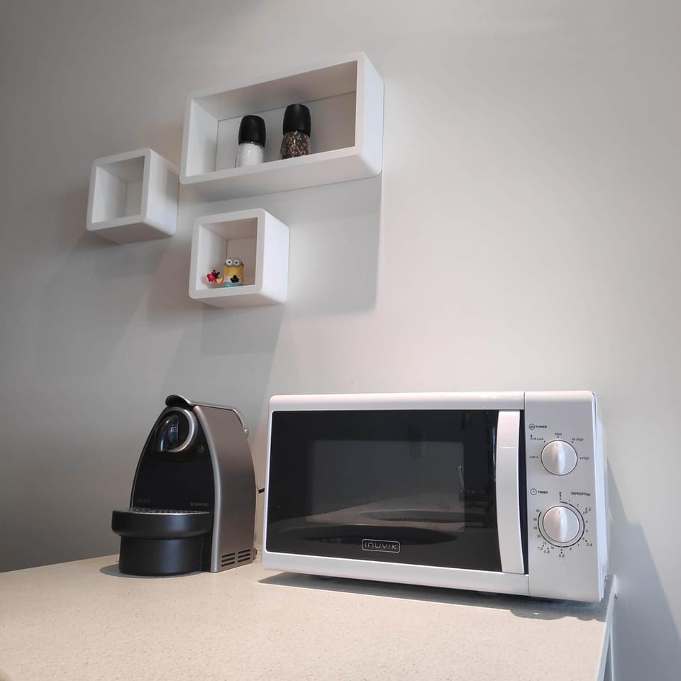 Coffee/tea facilities, minibar
