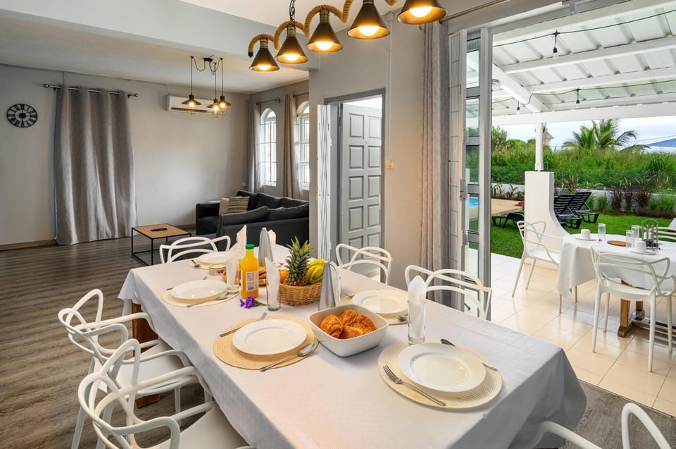 Direct Beachfront 5-BR Villa w Pool Villa in Savanne District, Mauritius