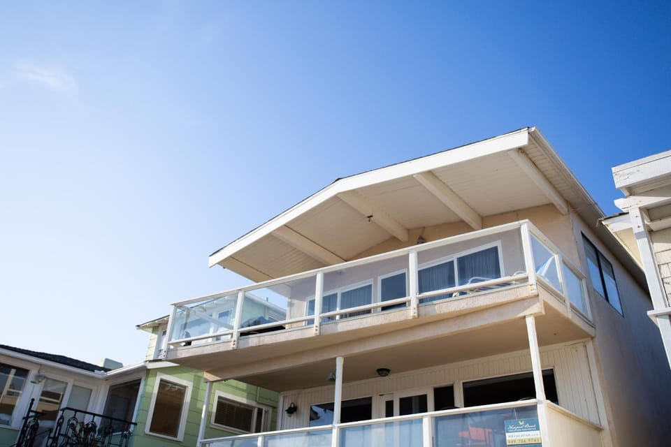 1005 E Balboa Unit C Duplex Apartment in Balboa Peninsula