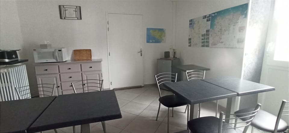Dining area, Breakfast, acessibility