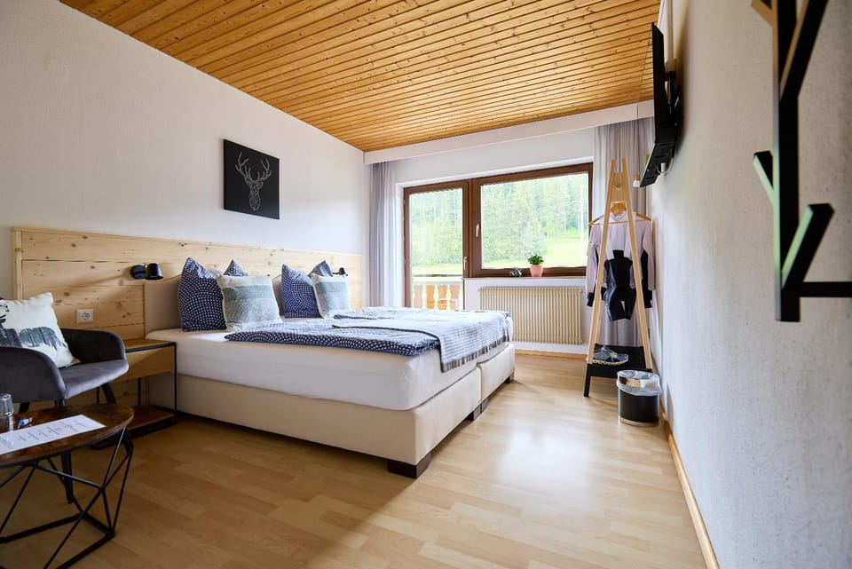 TV and multimedia, Photo of the whole room