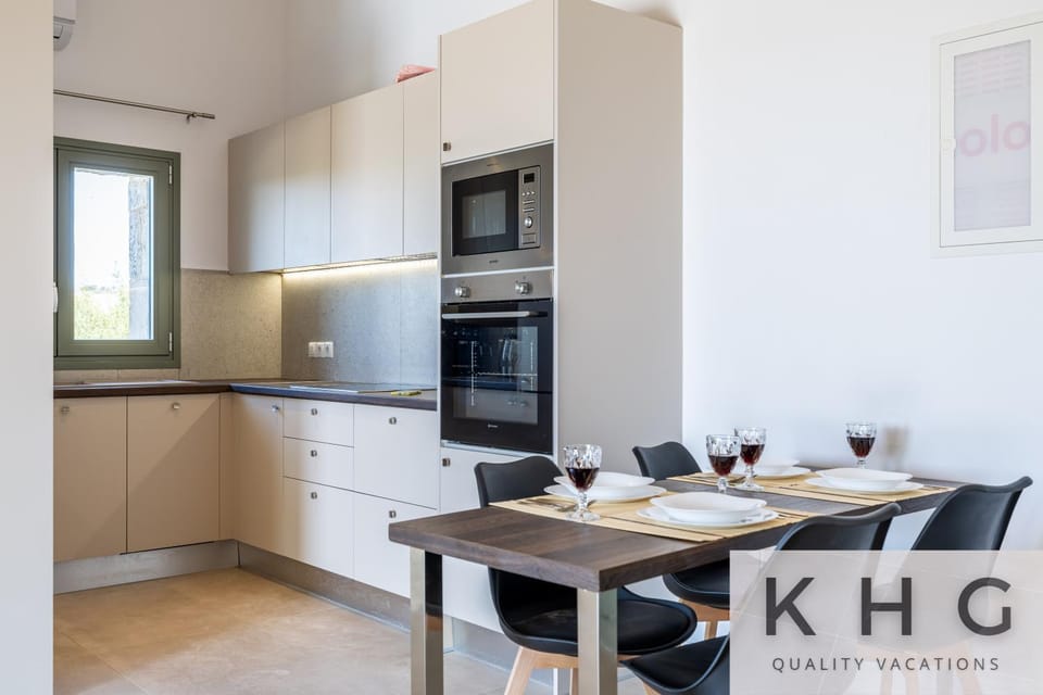 Leo's Red stone & White stone made villas, 2 villas with private pool in Karavados village Villa in Cephalonia