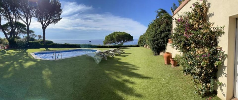 Natural landscape, Garden, Garden view, Sea view, Swimming pool
