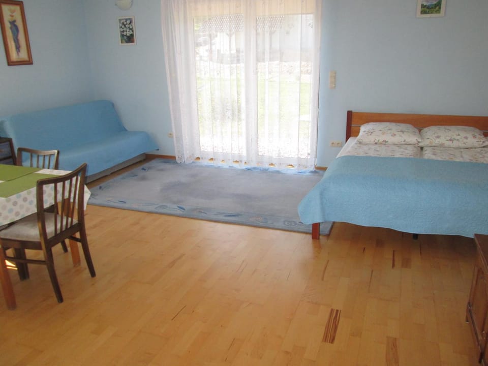 Living room, Bedroom