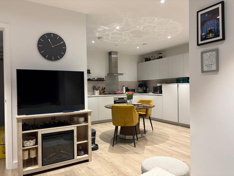 Flat in Hackney Wick Apartment in London Borough of Hackney