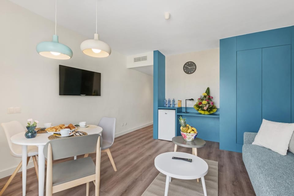 Palmanova Suites by TRH Hotel in Carrer Torrenova