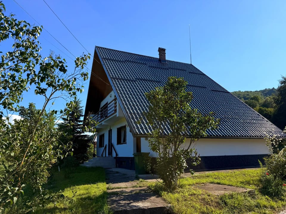 Bradutul de la munte Chalet House in Bran