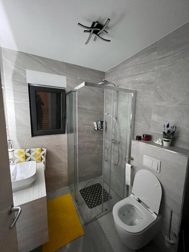 M&M apartment Apartment in Okrug Gornji