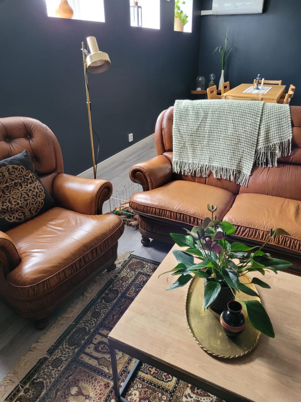 Living room, Seating area