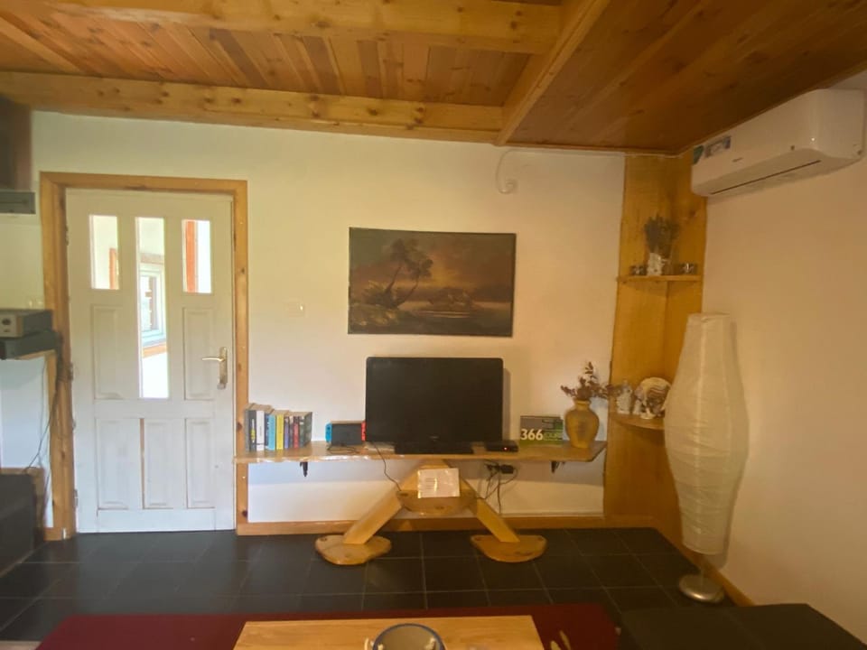 Cute lodge in Zeta Apartment in Podgorica Municipality, Montenegro