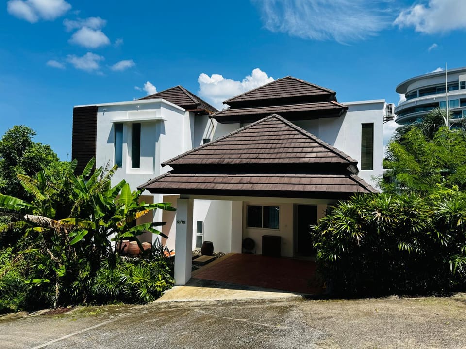 Property building, Day