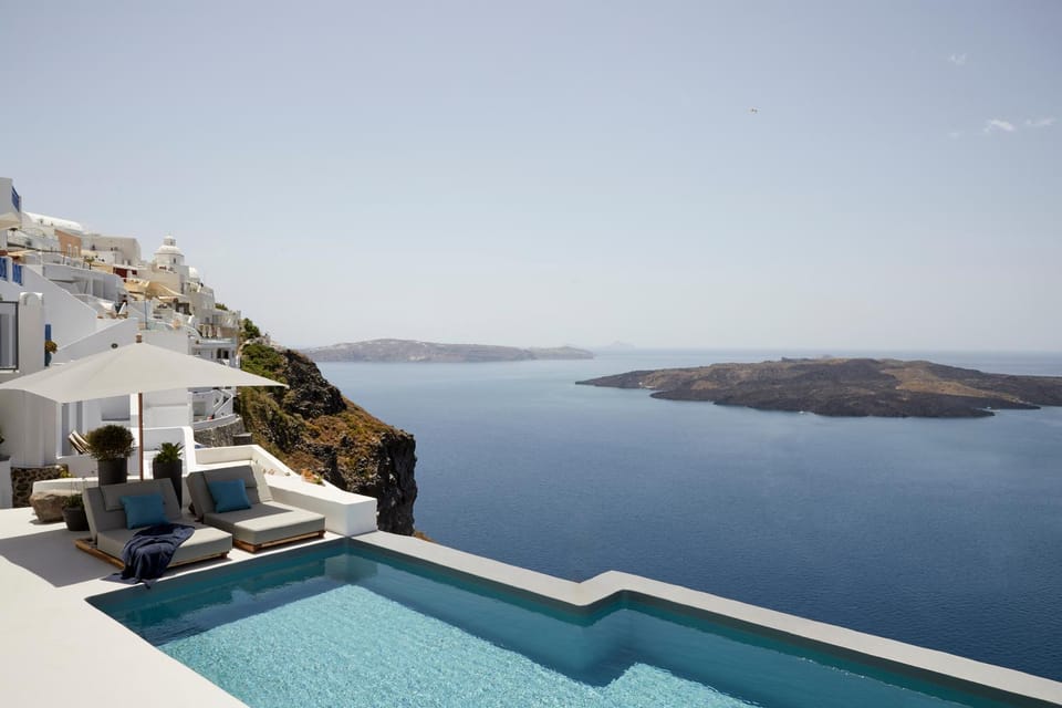 Property building, Sea view, Swimming pool