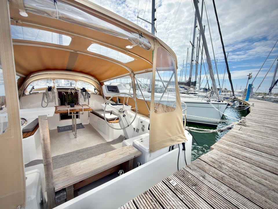 Hausboot Segelyacht Nui Docked boat in Ostholstein
