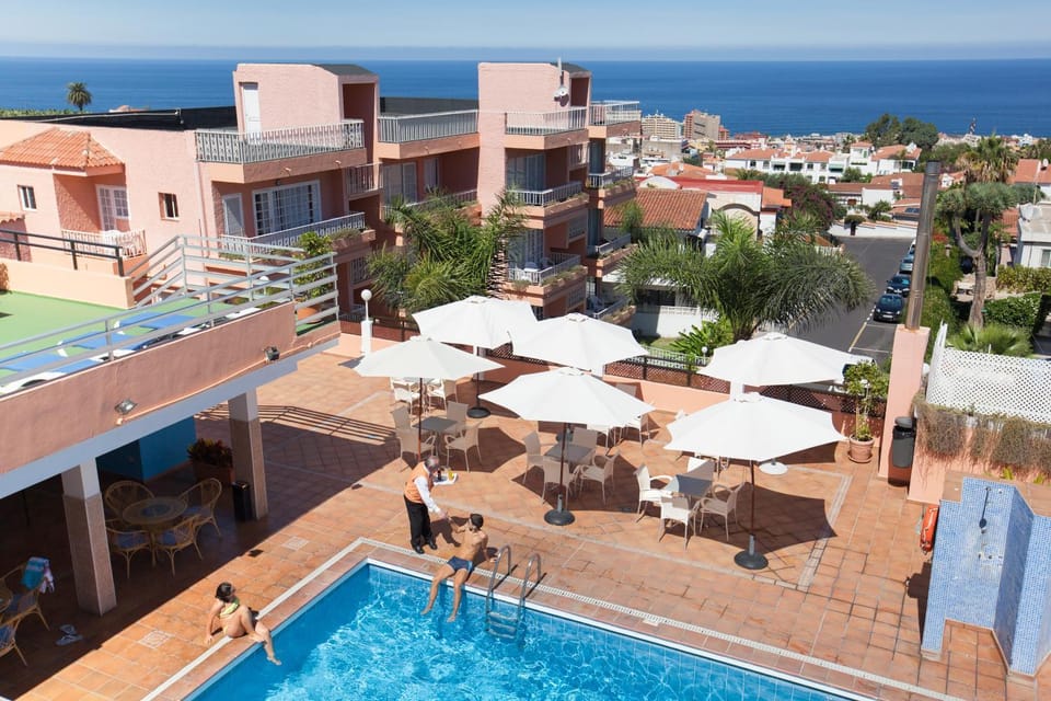 Bird's eye view, Balcony/Terrace, Pool view, Swimming pool, Swimming pool