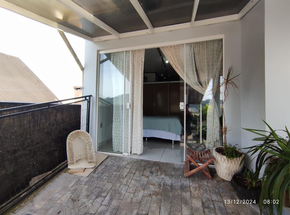 Patio, Photo of the whole room