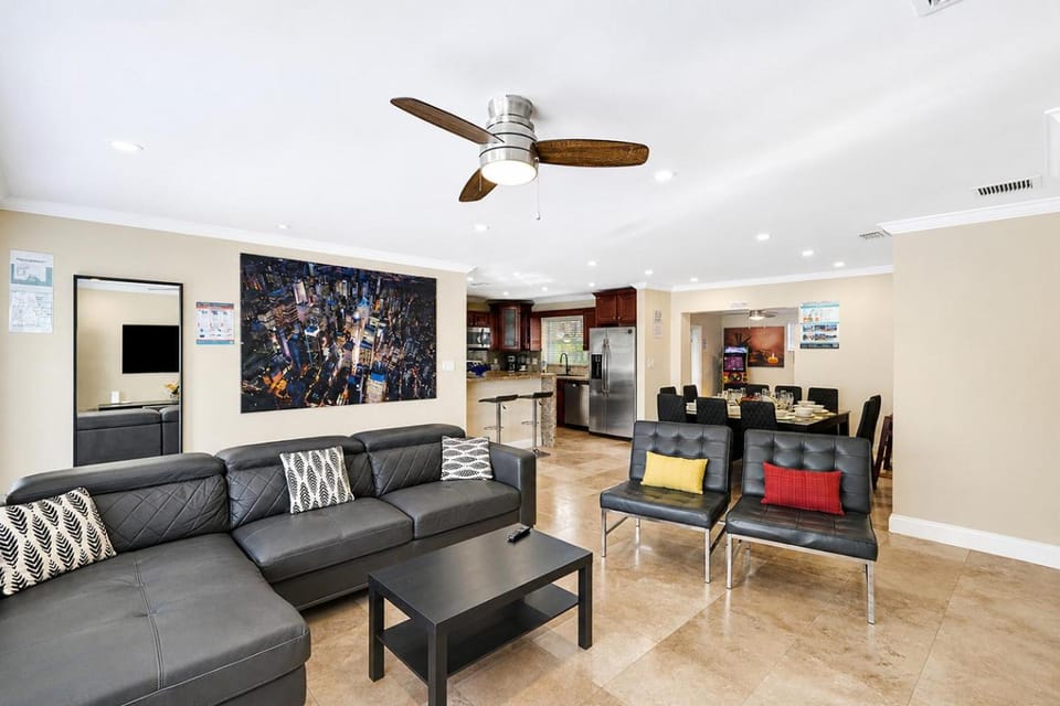 Living room, Seating area