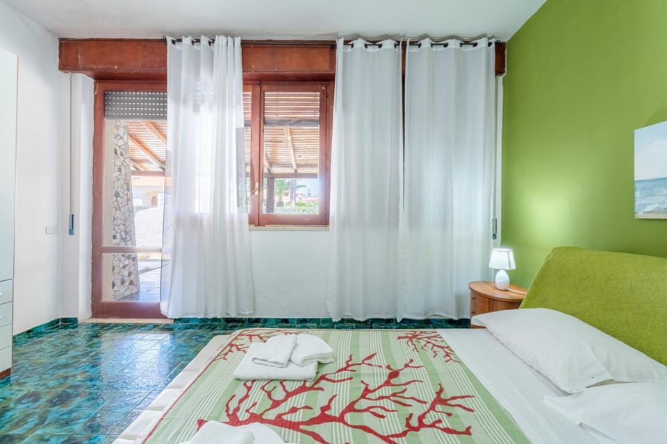 Property building, Living room, Bedroom