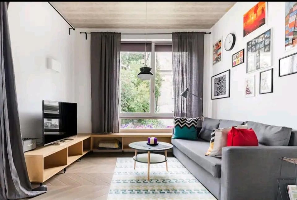 TV and multimedia, Living room, Seating area