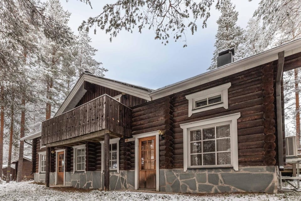 Property building, Day, Winter