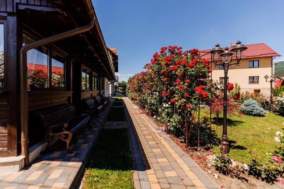 Vila ESQ Bed and Breakfast in Romania