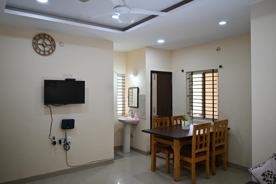 TV and multimedia, Dining area
