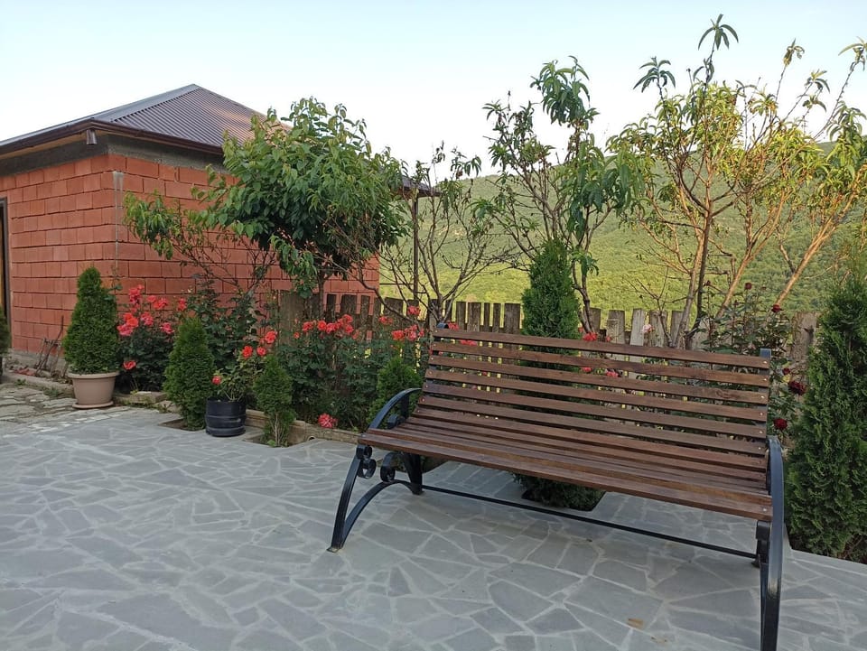 Green Garden Apartment in Armenia