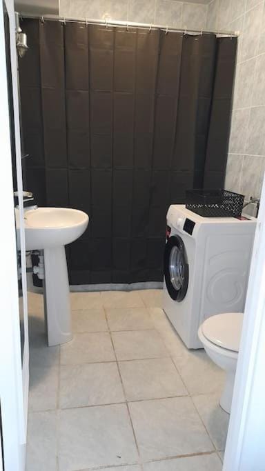 Toilet, Bathroom