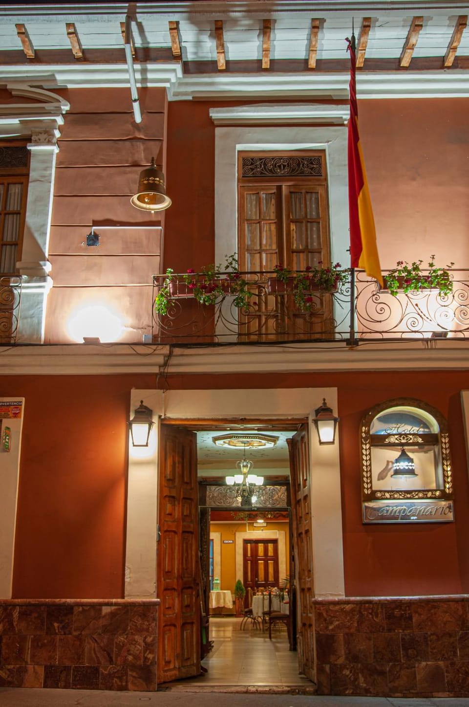 Facade/entrance