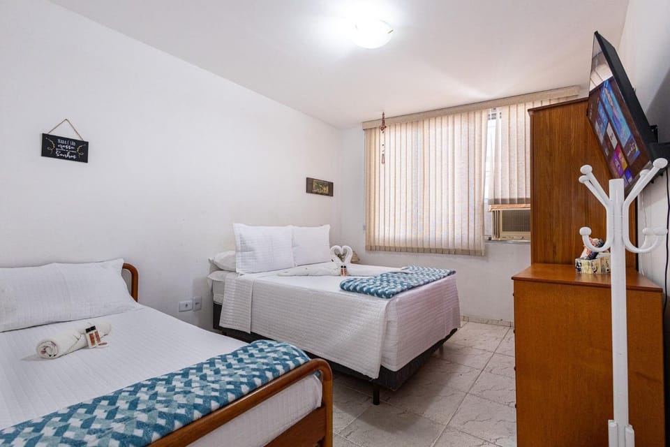 Copa 4 - 200m da Praia - Wi-fi Grátis - Posto 4 Apartment in Rio de Janeiro