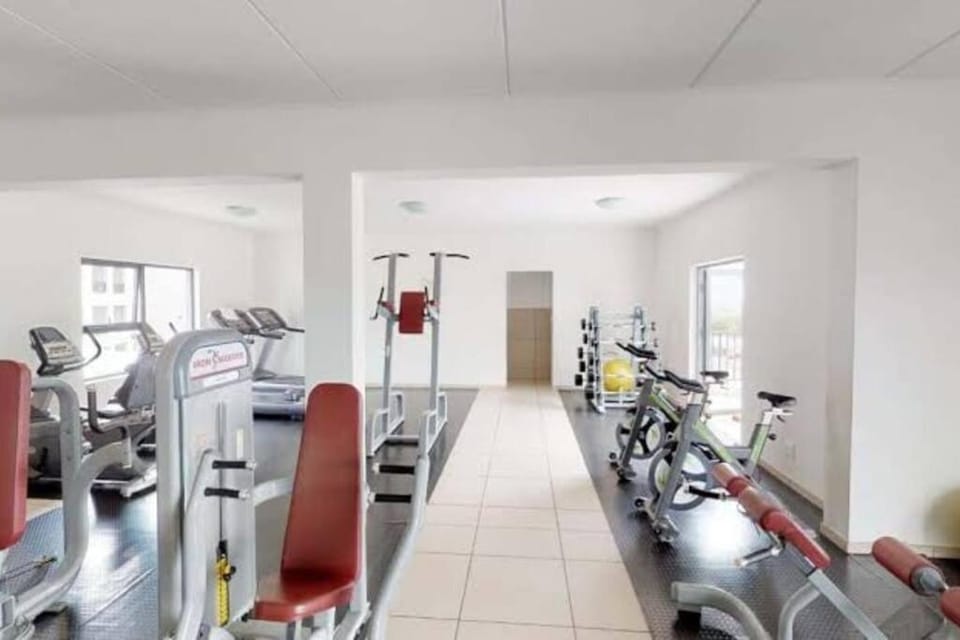 Priceless 2Bed, Pool, Gym, Wifi Apartment in Gauteng