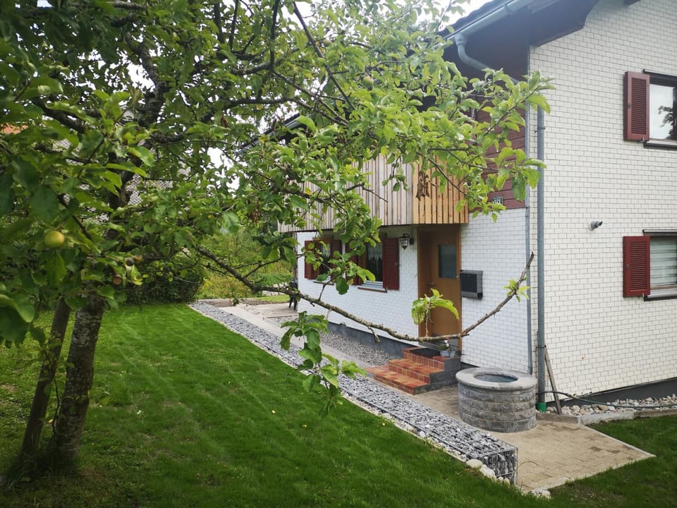 Garden, Balcony/Terrace