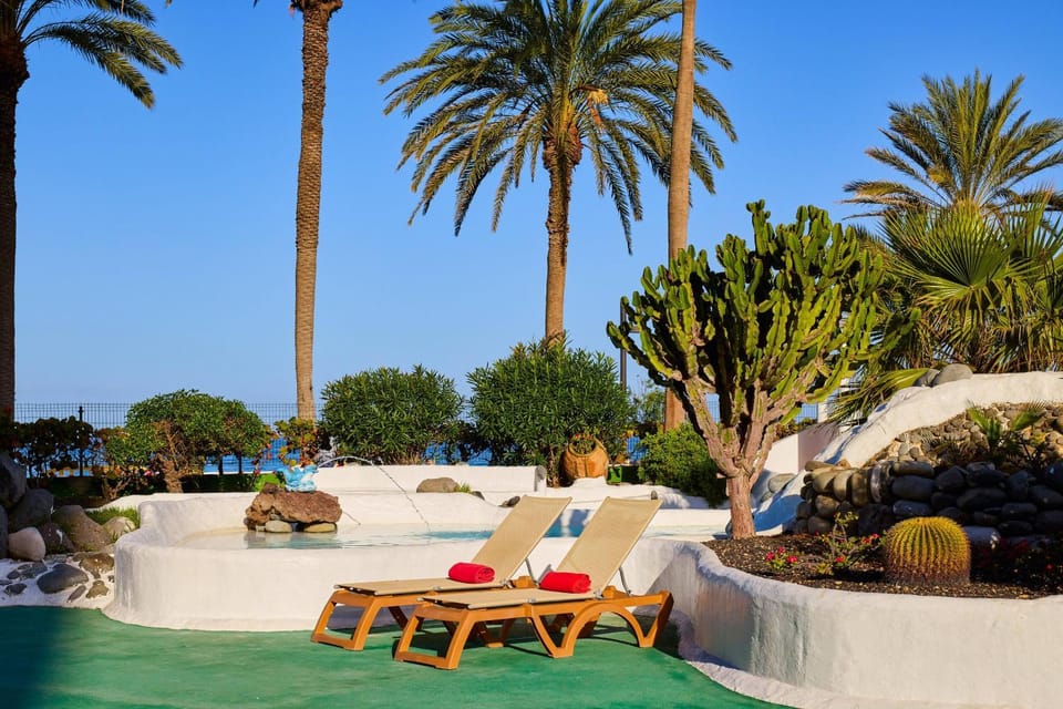 Garden, View (from property/room), Sea view, Swimming pool