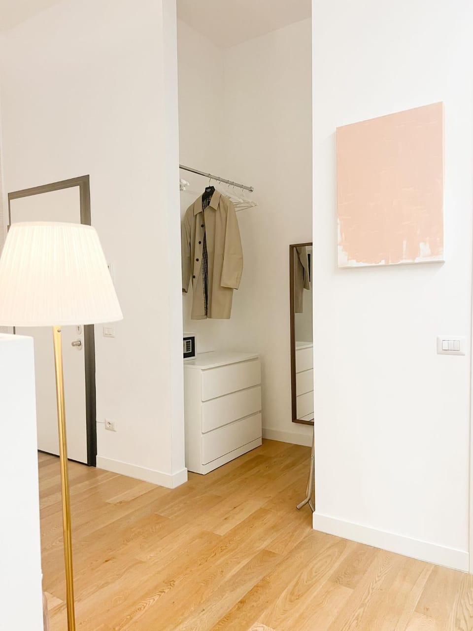 Divini Gae Aulenti Apartment in Milan