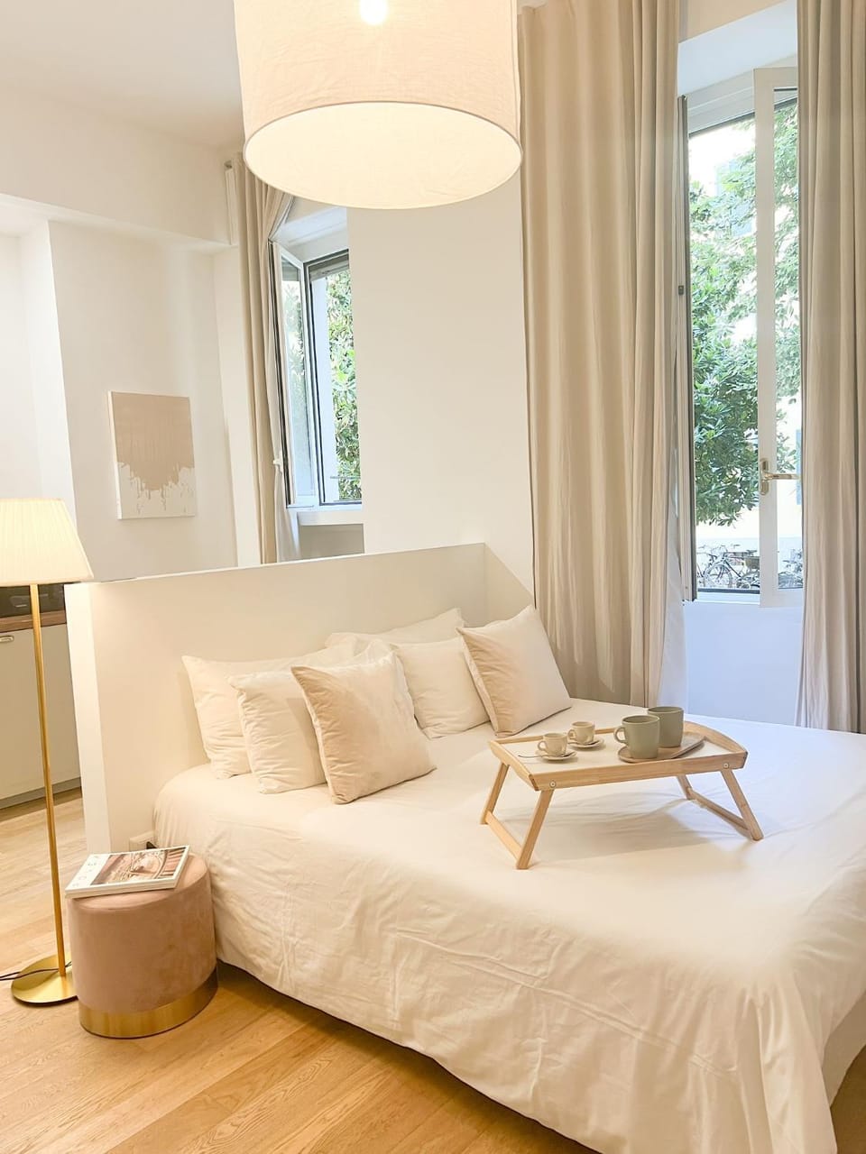 Divini Gae Aulenti Apartment in Milan