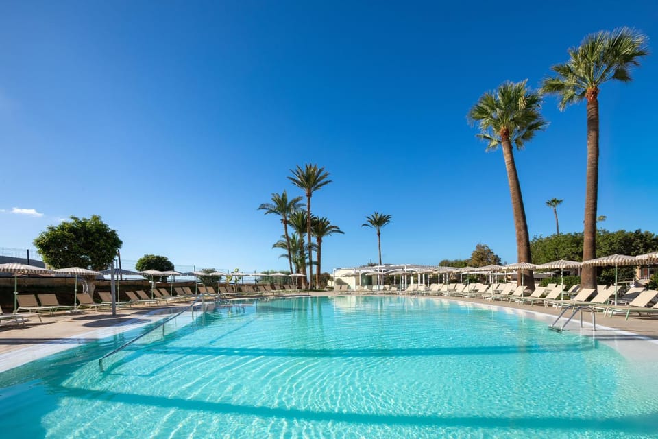 Activities, Garden, Swimming pool