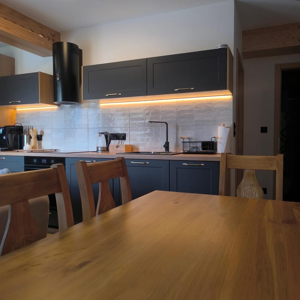 Kitchen or kitchenette, Living room, Dining area, stove