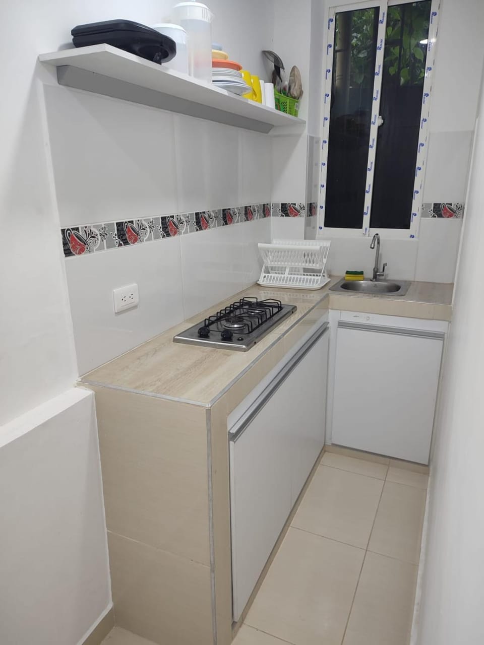 Kitchen or kitchenette