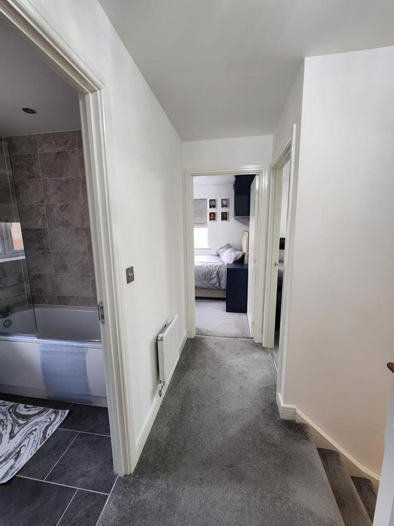 Spacious 3-bed Luxury Maidstone Kent Home - Wi-Fi & Parking Apartment in Maidstone