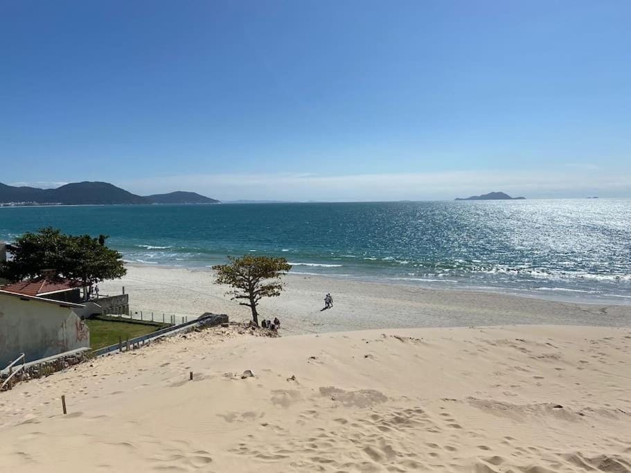 Apartamento a 3 min apé da praia! Apartment in Florianopolis